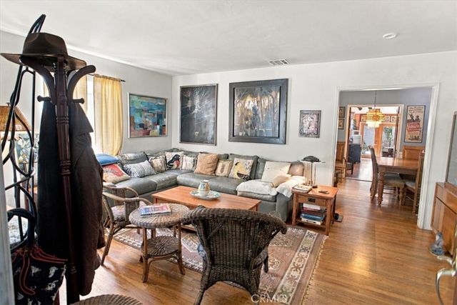 927 N Cordova, Burbank, CA 91505