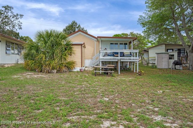 9580 Gray Fox Drive, Weeki Wachee, FL 34613