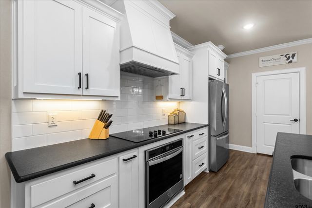 19438 Cedarpark Place, Lindale, TX 75771