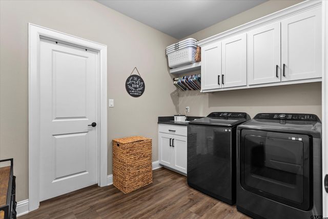 19438 Cedarpark Place, Lindale, TX 75771