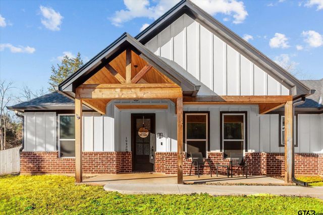 19438 Cedarpark Place, Lindale, TX 75771