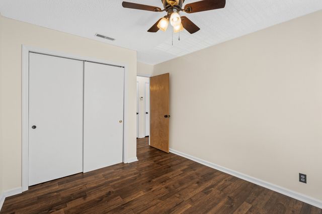 172 Brooke Castle Dr, Hermitage, TN 37076
