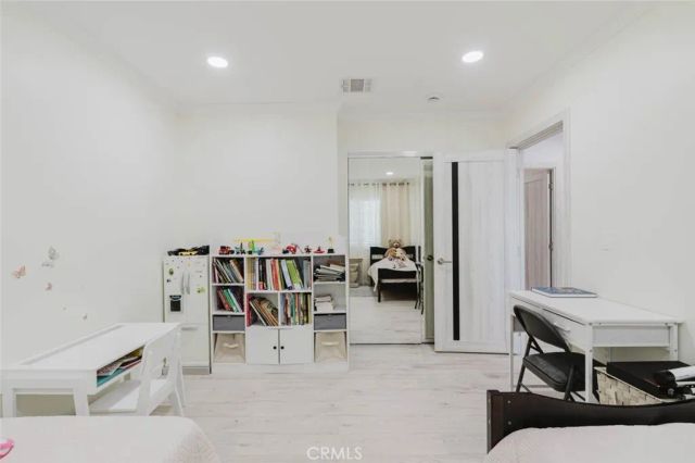 8963 Mclennan, Northridge, CA 91343
