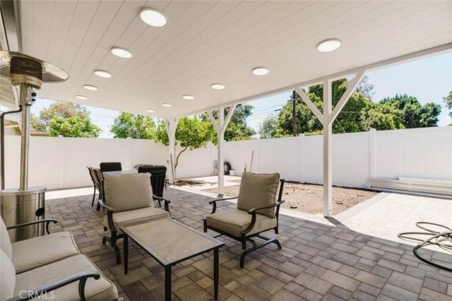 8963 Mclennan, Northridge, CA 91343