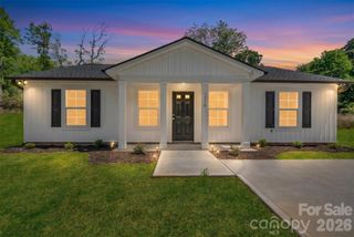 1210 Old Greenbriar Drive, Lancaster, SC 29720