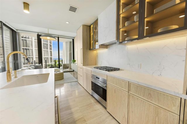 2831 S Bayshore Drive 804, Coconut Grove, FL 33133