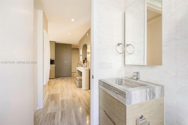 2831 S Bayshore Drive 804, Coconut Grove, FL 33133