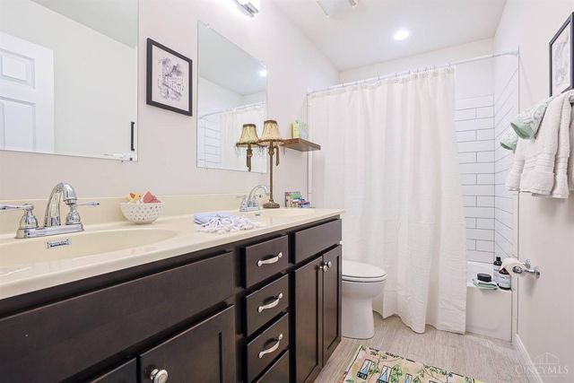 10705 Carolina Pines Drive, Harrison, OH 45030