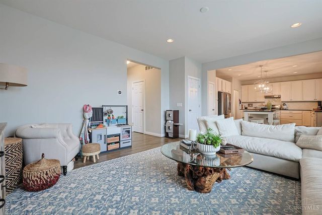 10705 Carolina Pines Drive, Harrison, OH 45030