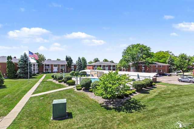 1870 Fort Street, Trenton, MI 48183