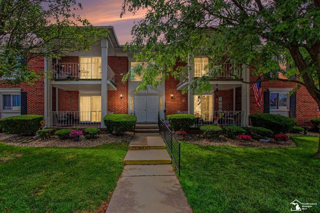 1870 Fort Street, Trenton, MI 48183