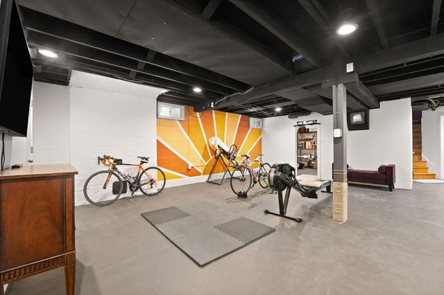 474 Park Avenue, Valparaiso, IN 46385