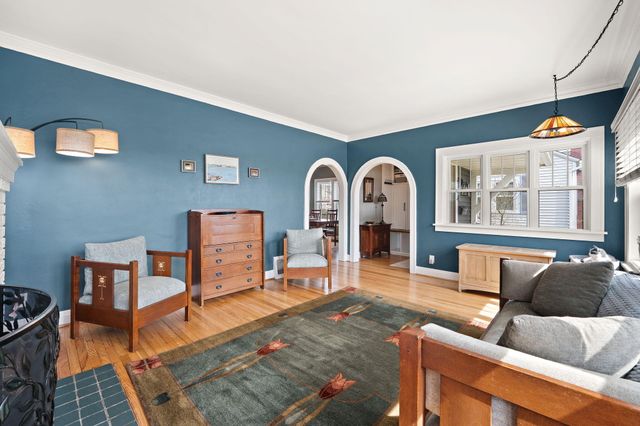 474 Park Avenue, Valparaiso, IN 46385