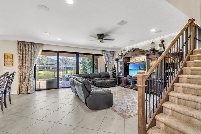 14586 Alabaster Avenue, Delray Beach, FL 33446