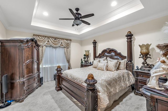 14586 Alabaster Avenue, Delray Beach, FL 33446