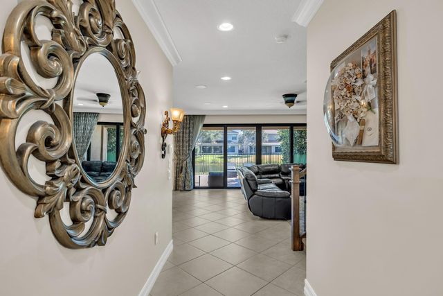 14586 Alabaster Avenue, Delray Beach, FL 33446