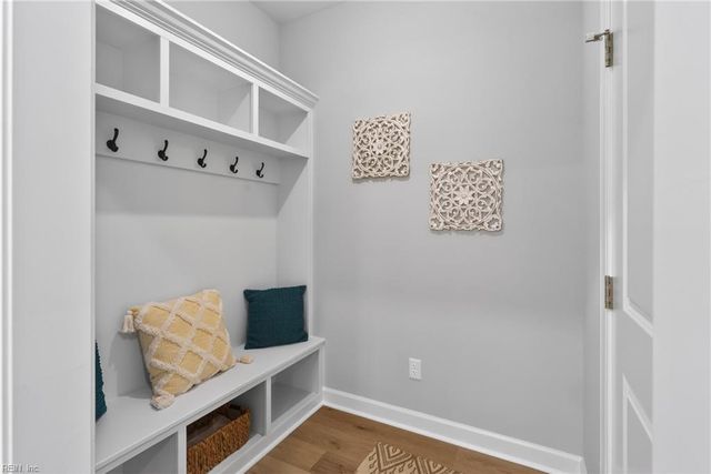 940 Dare RD, Yorktown, VA 23692