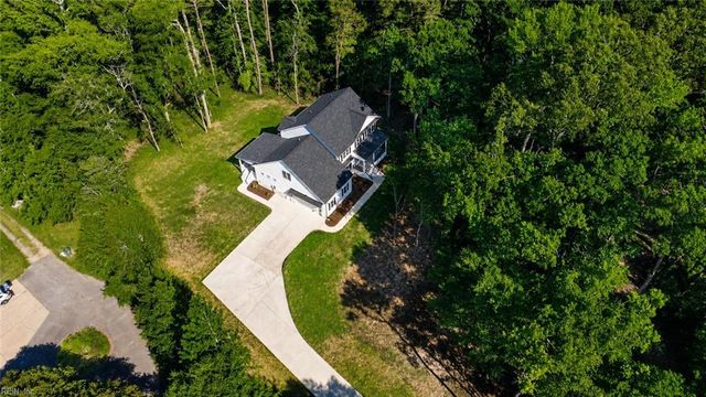940 Dare RD, Yorktown, VA 23692