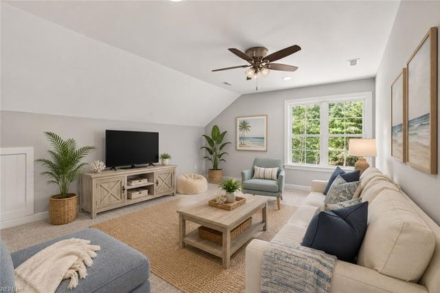940 Dare RD, Yorktown, VA 23692