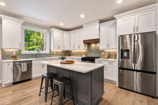 940 Dare RD, Yorktown, VA 23692