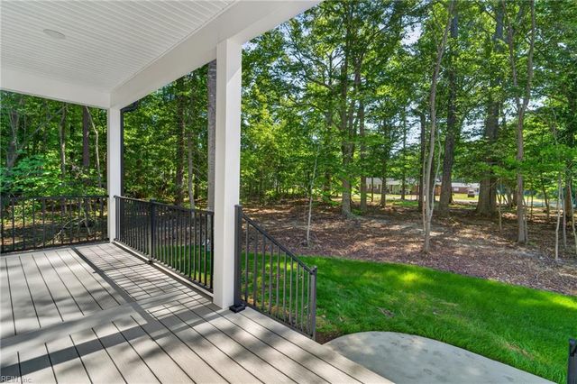 940 Dare RD, Yorktown, VA 23692