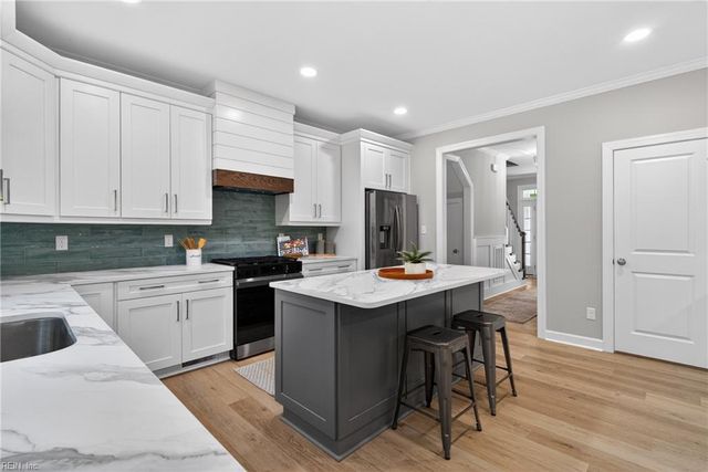 940 Dare RD, Yorktown, VA 23692