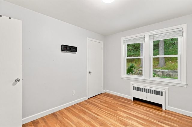 28 Hilltop Circle, Worcester, MA 01609