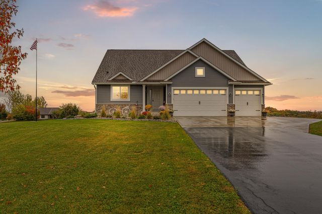 920 Amelia Court NE, Montgomery, MN 56069