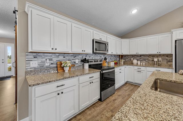 920 Amelia Court NE, Montgomery, MN 56069