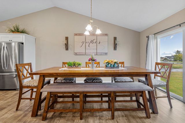 920 Amelia Court NE, Montgomery, MN 56069