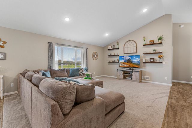 920 Amelia Court NE, Montgomery, MN 56069