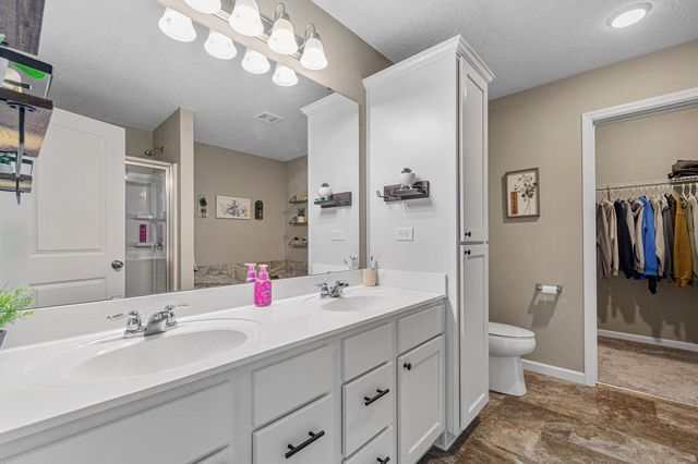 920 Amelia Court NE, Montgomery, MN 56069