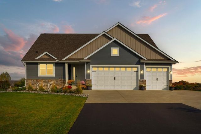 920 Amelia Court NE, Montgomery, MN 56069