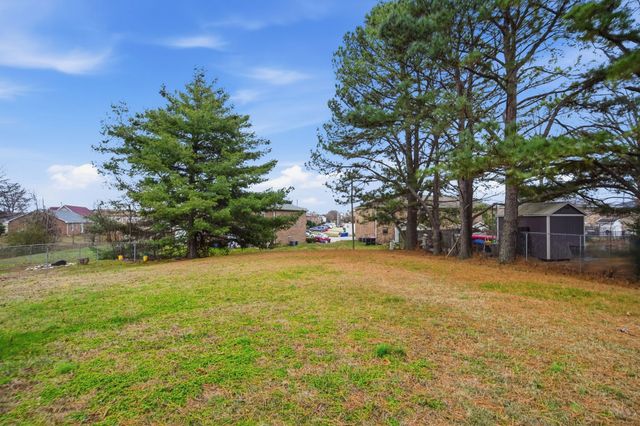 104 Nuthatch Cir, Clarksville, TN 37042