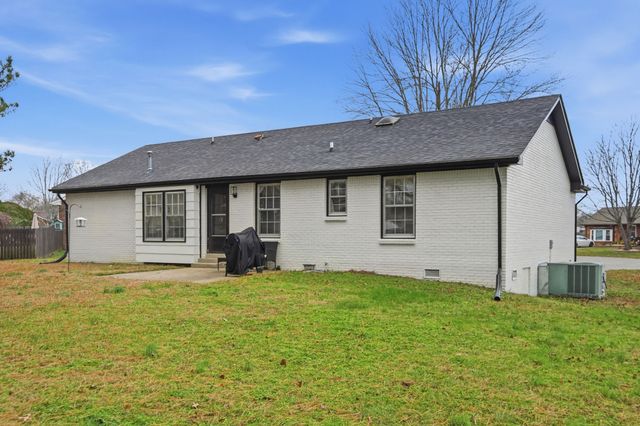 104 Nuthatch Cir, Clarksville, TN 37042