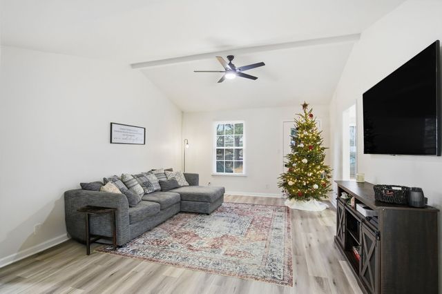 104 Nuthatch Cir, Clarksville, TN 37042