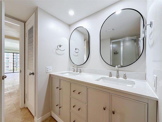 1480 GULF BOULEVARD 611, Clearwater, FL 33767