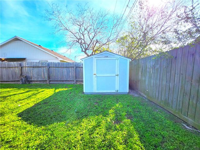 1221 Calle San Marcos, Corpus Christi, TX 78417
