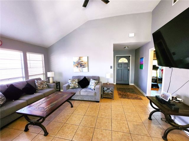 1221 Calle San Marcos, Corpus Christi, TX 78417