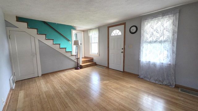 524 S 4th Street, Delavan, WI 53115