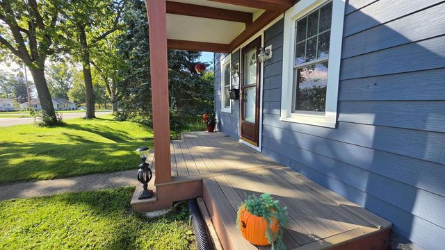 524 S 4th Street, Delavan, WI 53115