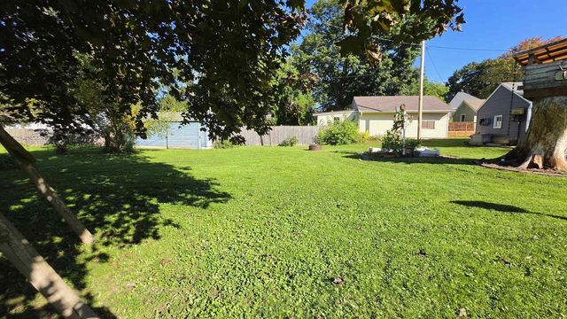524 S 4th Street, Delavan, WI 53115