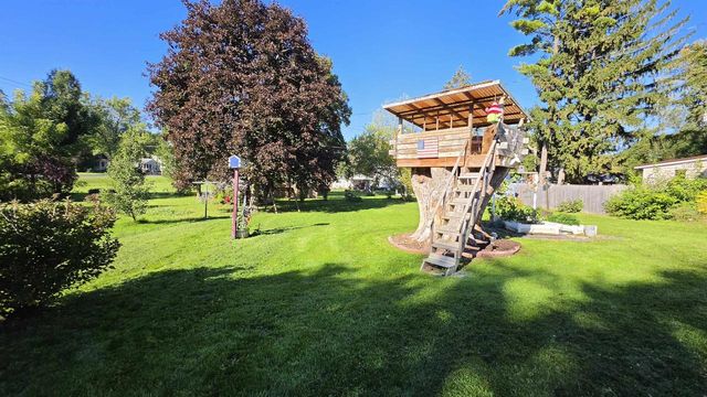 524 S 4th Street, Delavan, WI 53115