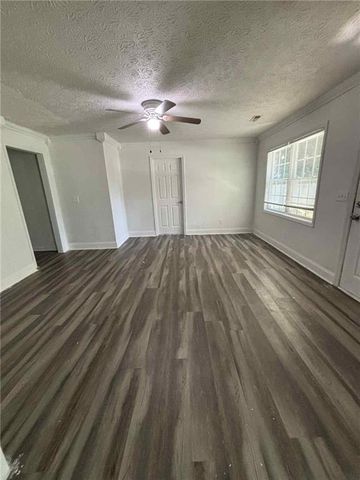 115 CHAROLETTE Boulevard, Stockbridge, GA 30281