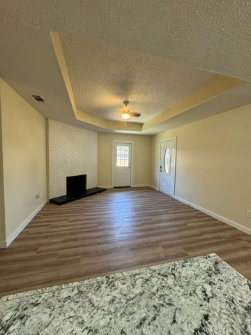 6319 Holiday Lane, North Richland Hills, TX 76182
