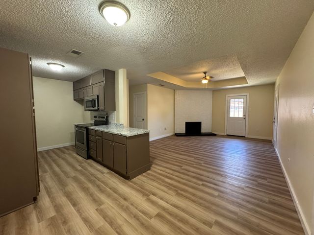 6319 Holiday Lane, North Richland Hills, TX 76182