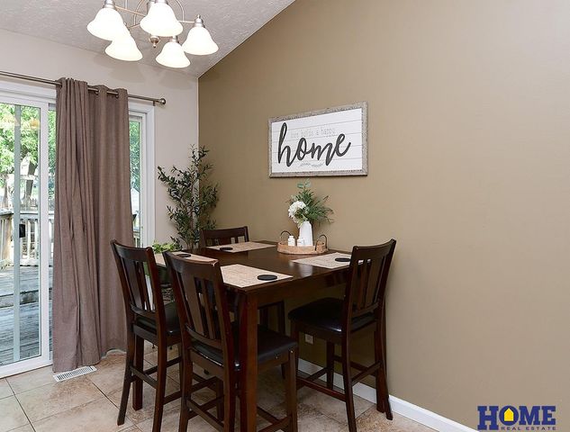 6141 NW Gary Street, Lincoln, NE 68521