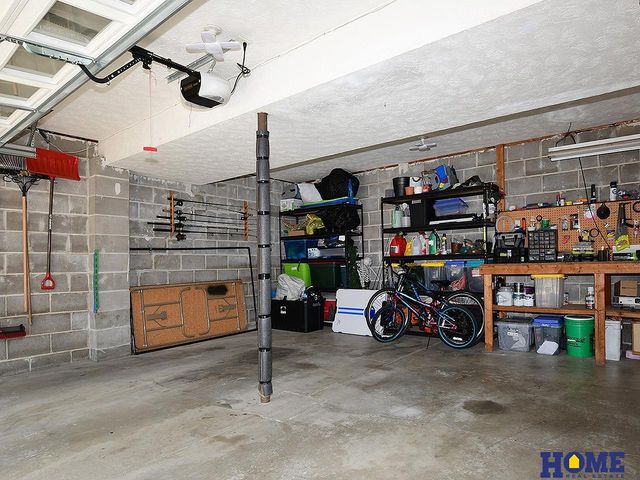 6141 NW Gary Street, Lincoln, NE 68521