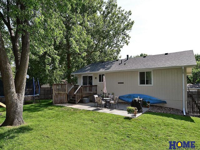 6141 NW Gary Street, Lincoln, NE 68521