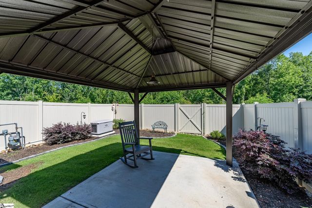 160 Moss Hollow Way, Simpsonville, SC 29680